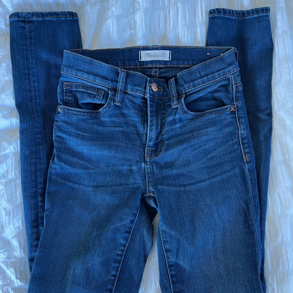 Madewell size 23 roadtripper jeans